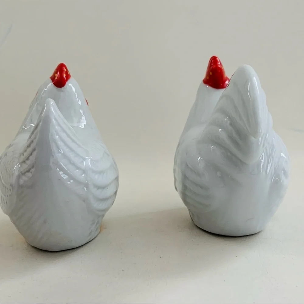 White Chicken  Salt and Pepper Shakers Set Hen - Rare & Very Nice!
